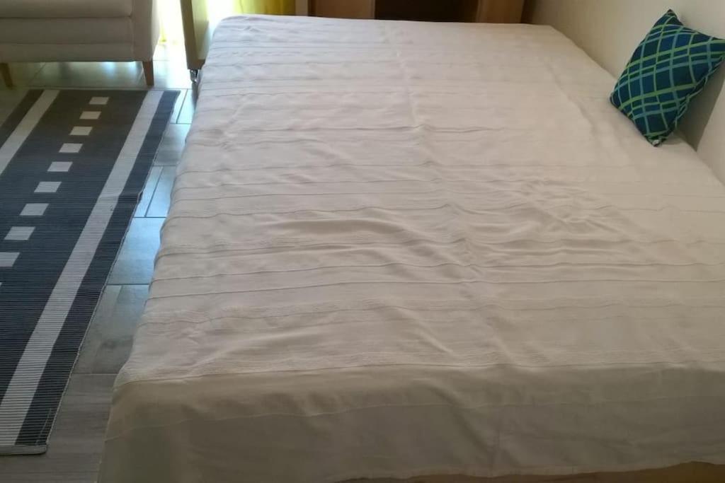 Toll Apartment Mit Privatem Eingang Free Parking Slbst Check-In Netflix 30 Zone Ruhig Duisburg Kültér fotó