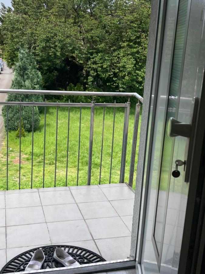 Toll Apartment Mit Privatem Eingang Free Parking Slbst Check-In Netflix 30 Zone Ruhig Duisburg Kültér fotó